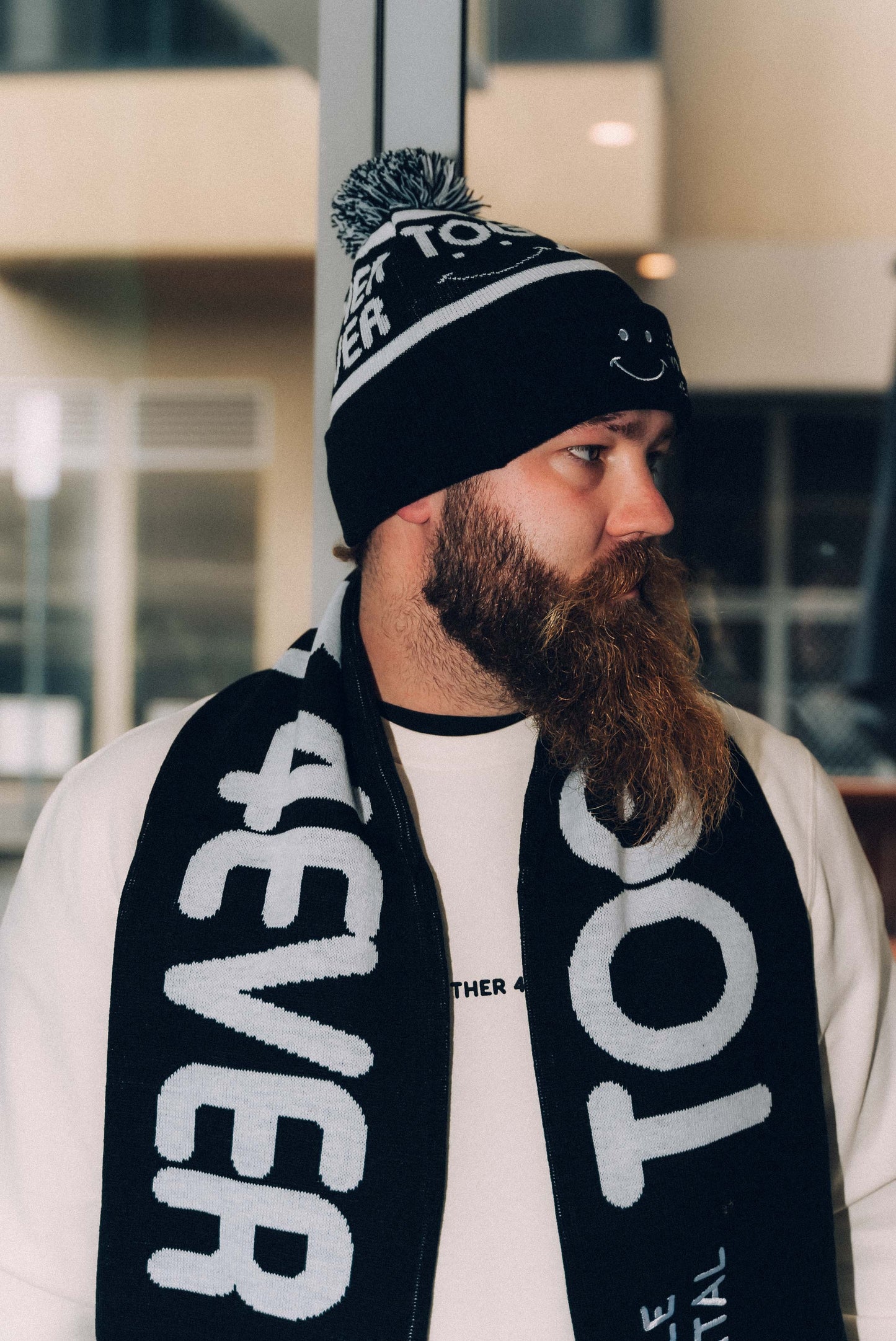 4EVER BEANIE - BLACK & WHITE